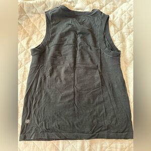 Black Athleta workout top size 8